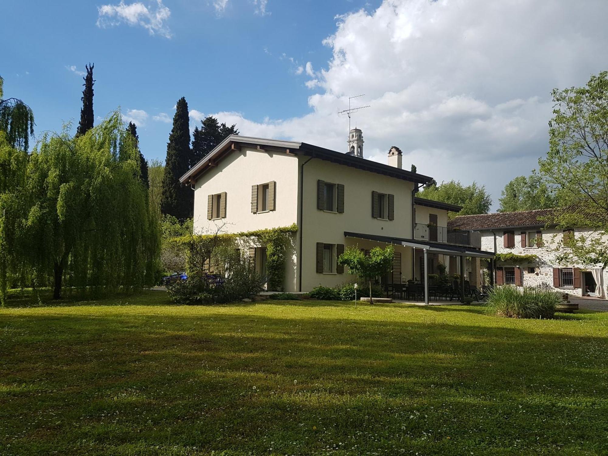 L'Isolo B&B E Case Vacanza Monzambano Zewnętrze zdjęcie
