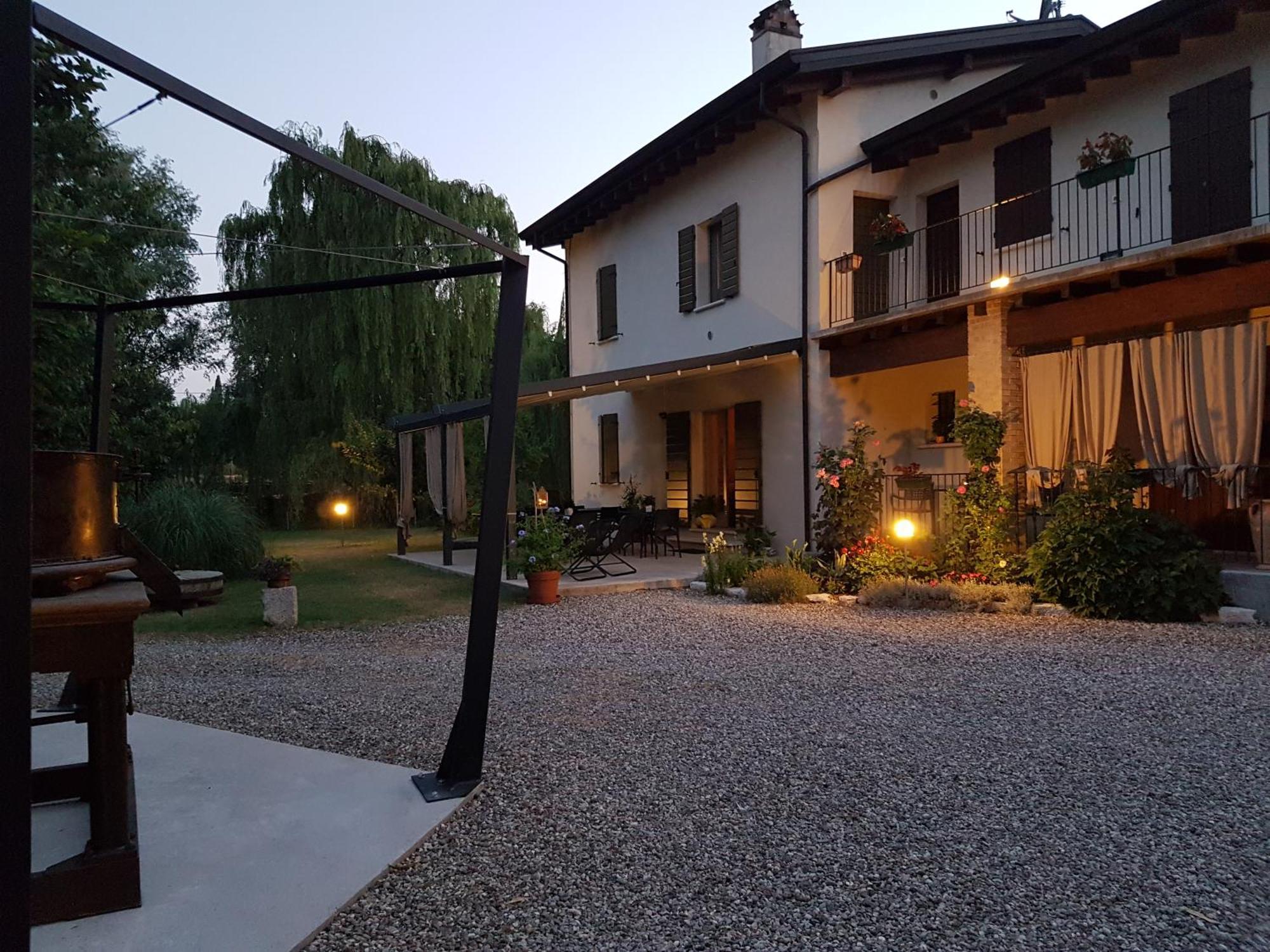 L'Isolo B&B E Case Vacanza Monzambano Zewnętrze zdjęcie